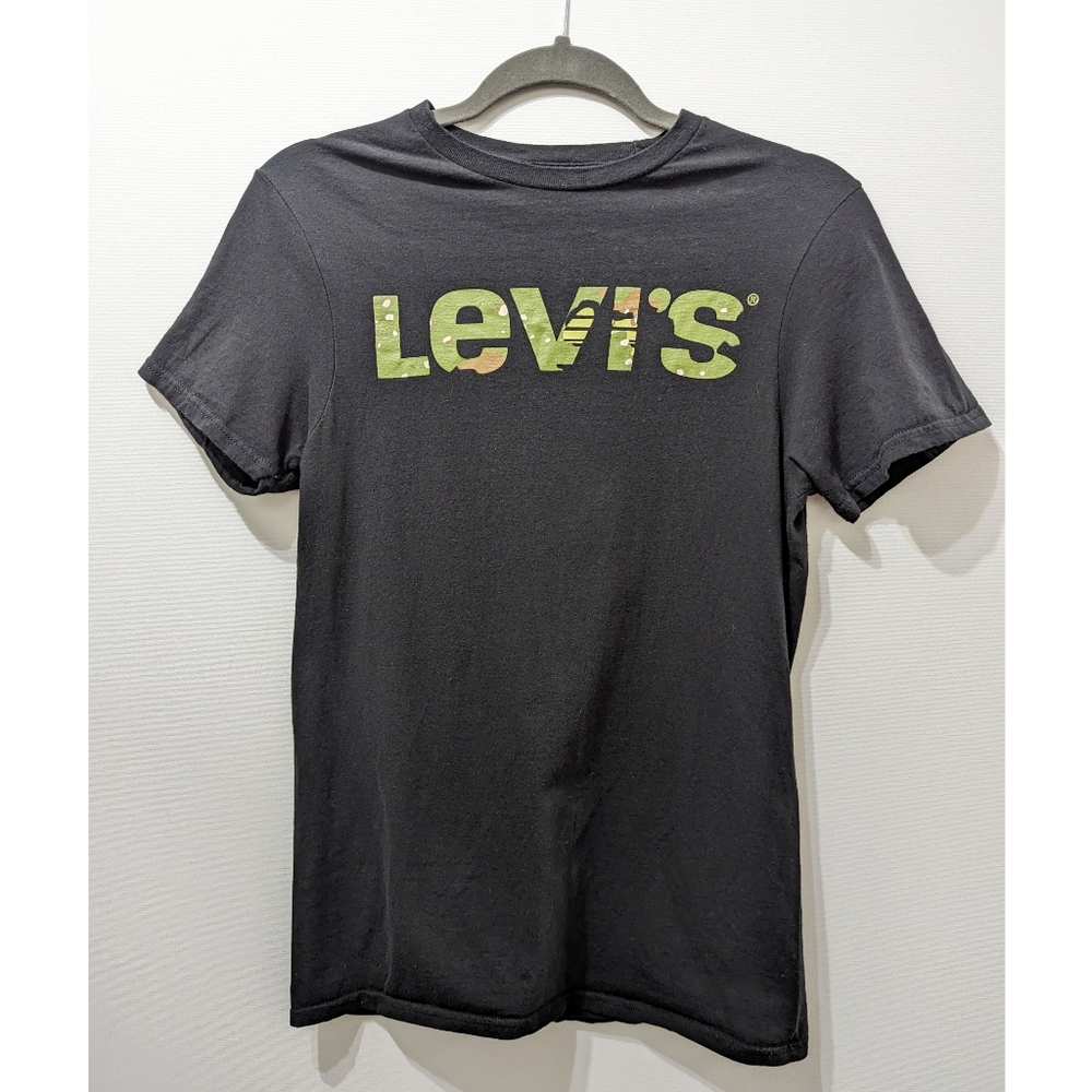 Levi's Black Short Sleeve T-shirt With Camo Letters Size S